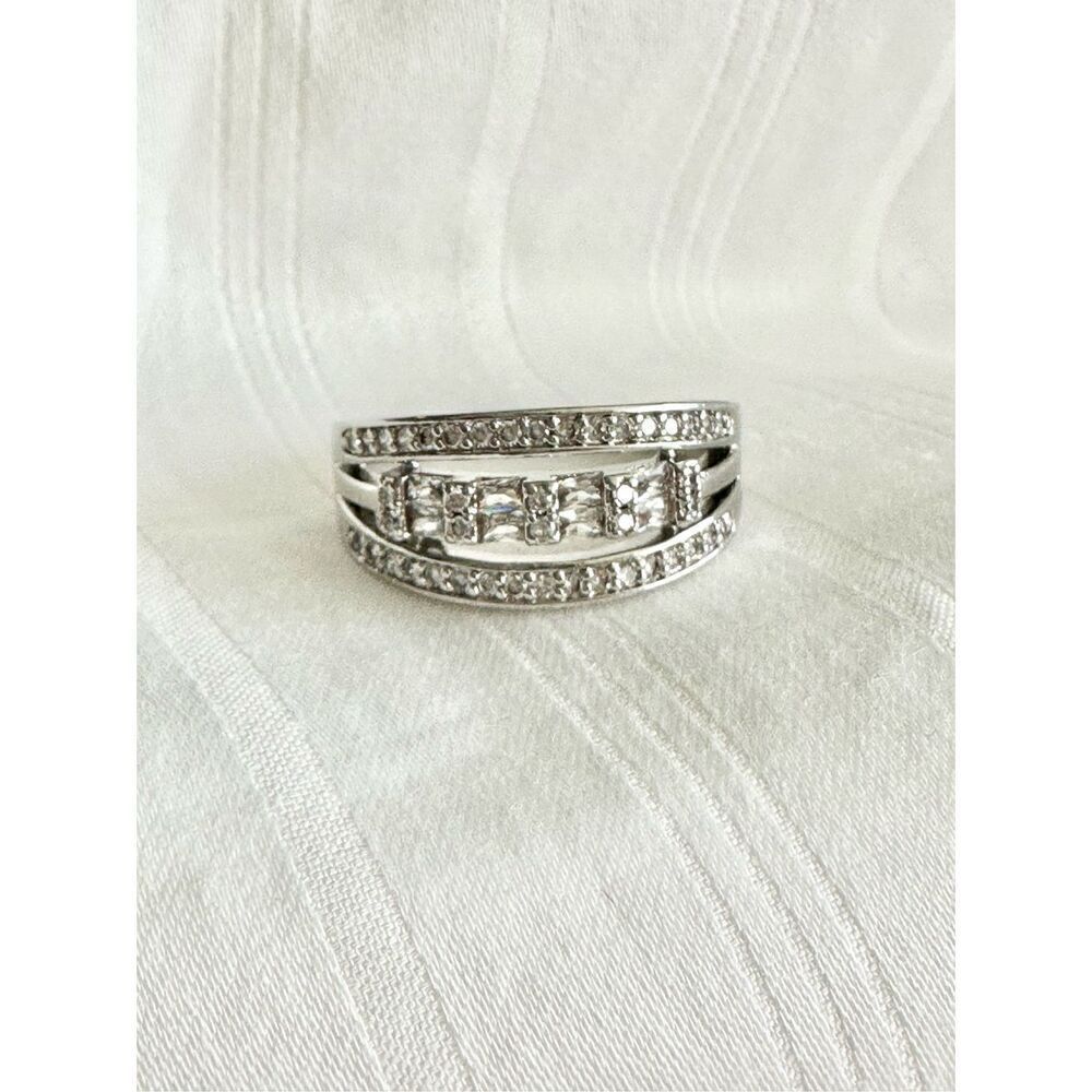 Cubic zirconia 3 row ring size 9